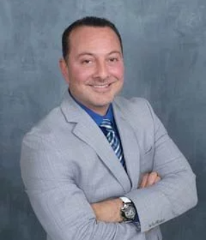 Global Directory of Who's Who Celebrates the Inclusion of Dr. William M. Bucur, DC