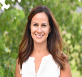Global Who's Who is delighted to announce the recognition of Laura A. Le, D.C., for her exceptional achievements and contributions to the chiropractic profession