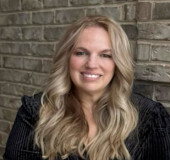 Global Directory of Who's Who Honors Angie Queen, Accomplished Realtor and Multi-Million Dollar Producer