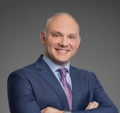 The Global Directory of Who's Who proudly recognizes Dr. David A. Reichstein for his outstanding contributions to the field of ophthalmology.