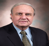 Global Directory of Who’s Who Honors Dr. Stephen McIlveen for Excellence in Orthopedic Surgery